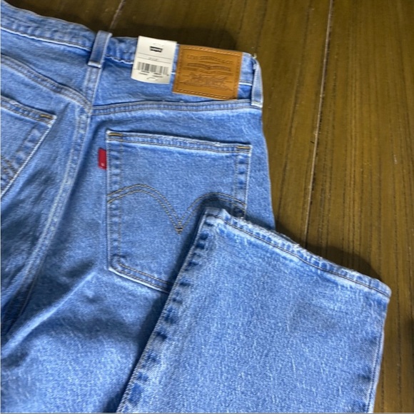 Levi’s Ribcage straight ankle high rise distressed jeans - Picture 12 of 16